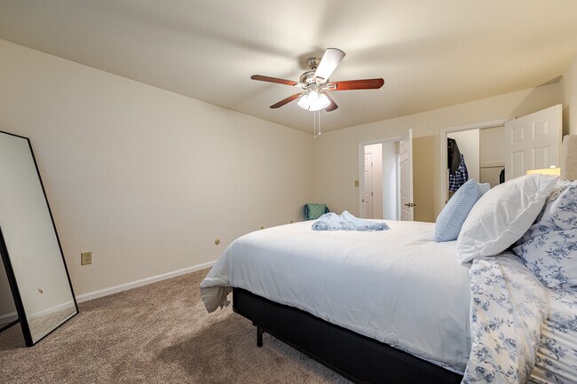 Photo - Park Apartments