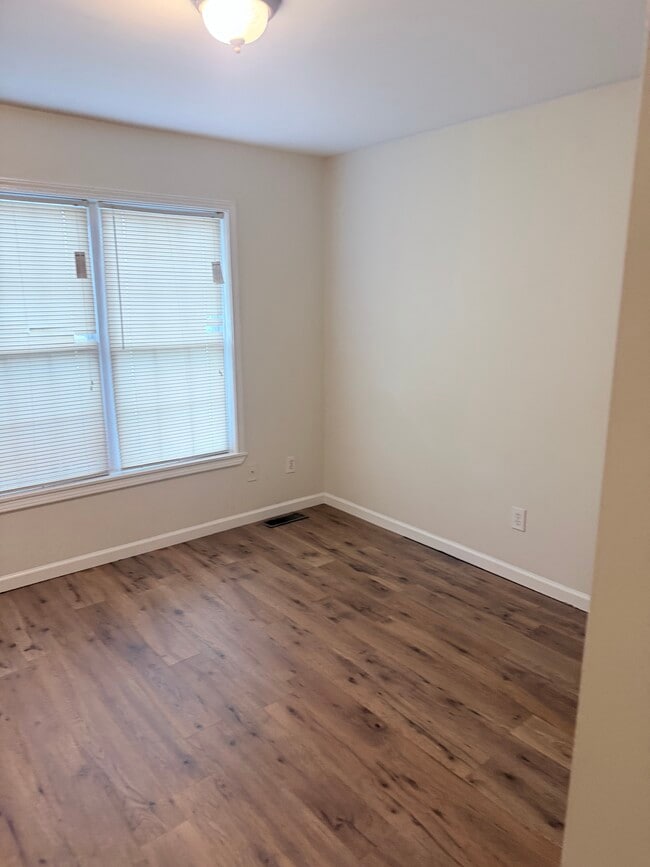 Photo - 5931 Lee Cline Rd Unit Brick Duplex Apartment