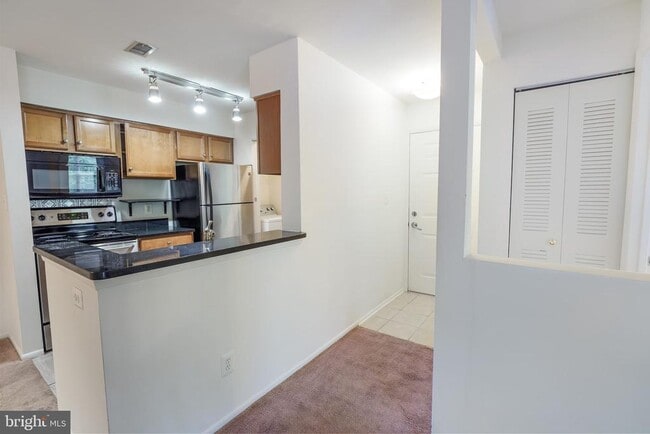 1712 Abercromby Ct Unit E
