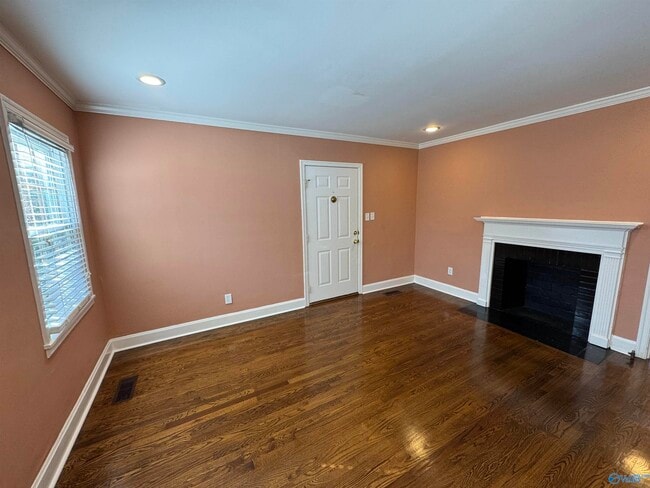 Photo - 2713 Hastings Rd SW