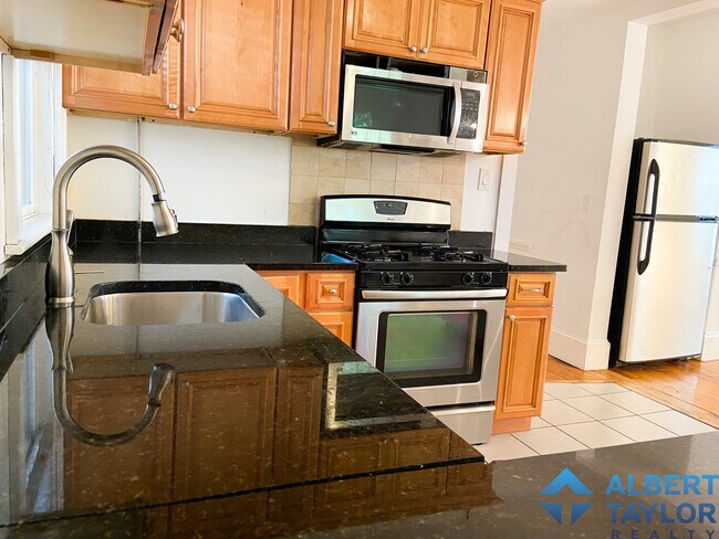 Photo - 13 Sachem St Unidad 2