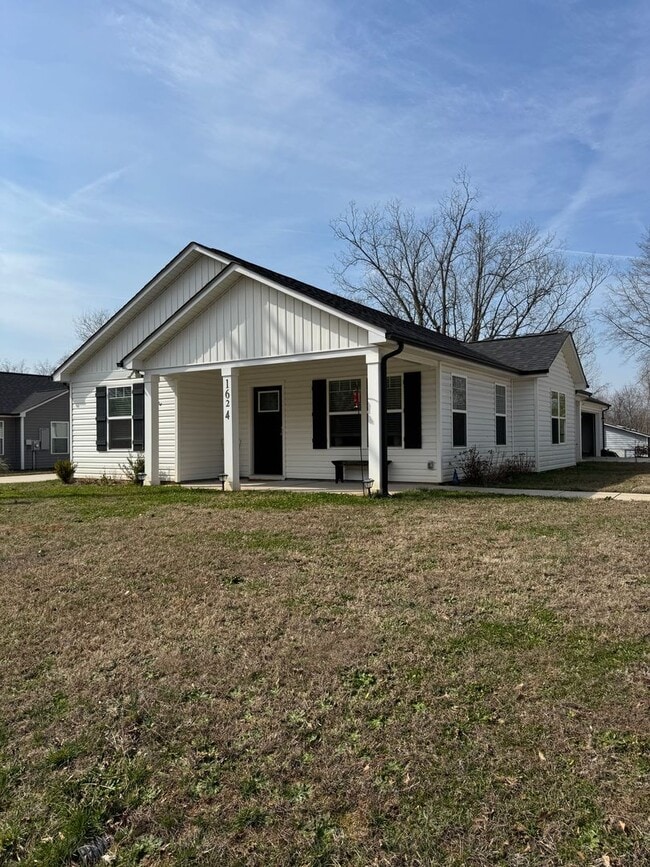 Building Photo - New Construction 3 Bed 2 Bath Home With Garage!