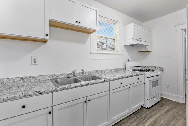 Photo - Freshly Renovated 3 Bedroom in Fairmount