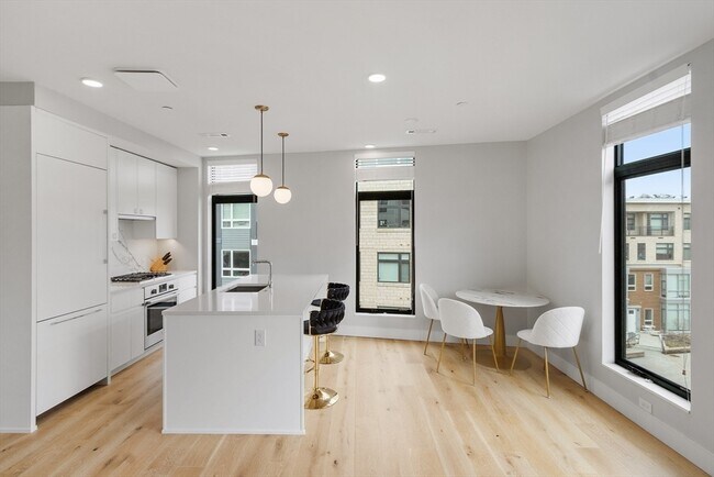 Building Photo - 191 Washington St Unit 624 Rental
