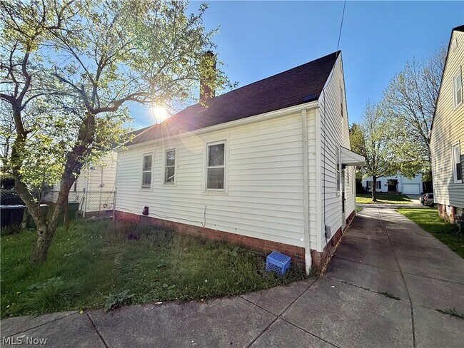 Photo - 19520 Maple Heights Blvd
