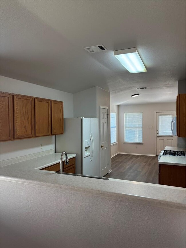 Photo - 127 Salado Dr House