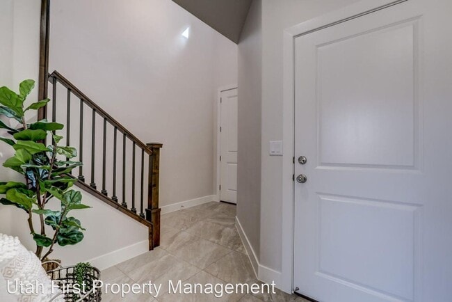 Photo - 3 br, 2.5 bath House - 1005 N Tortoise Roc...