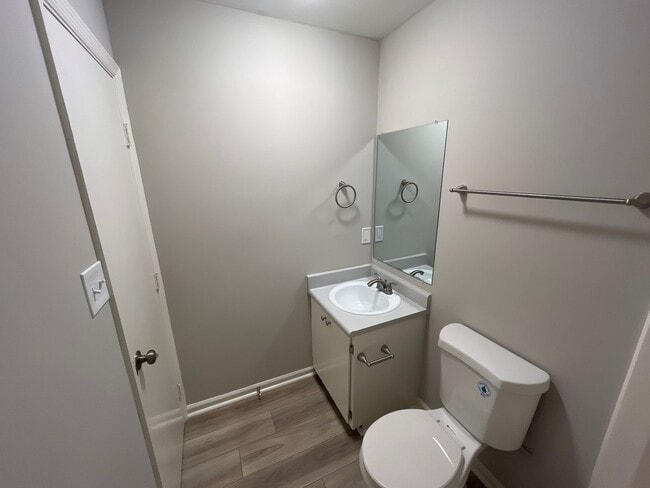 Photo - Magnolia Gardens