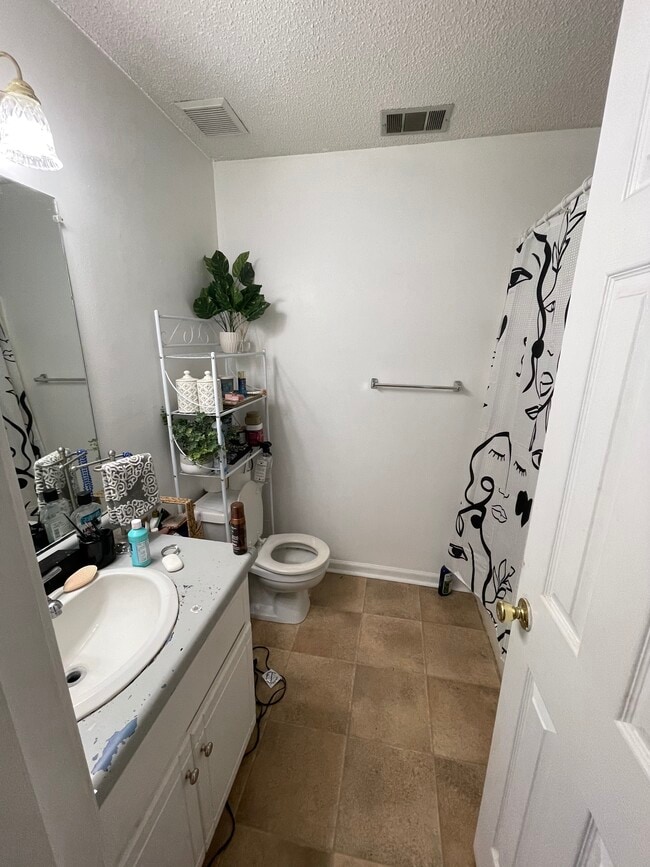 Photo - 133 Sterling Dr