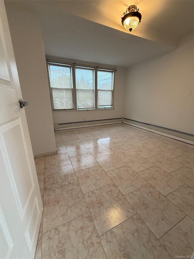 Photo - 60-20 60th St