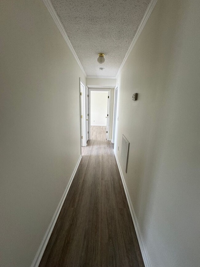 Photo - !!!! Promotion March 25th - 31st  200.00 off  First months (April) Rent Only!!!