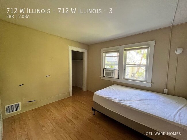 Photo - 712 W Illinois St Unit 3