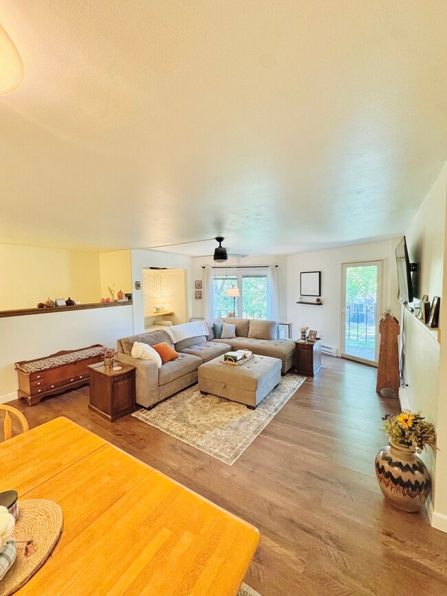 Photo - W170N11495 Armada Dr Unit 15