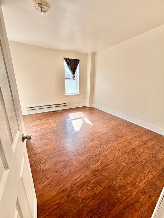 Photo - 1025 Mount Vernon St Unit 2