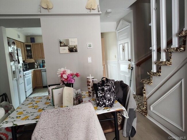 Photo - 458 Mariners Way