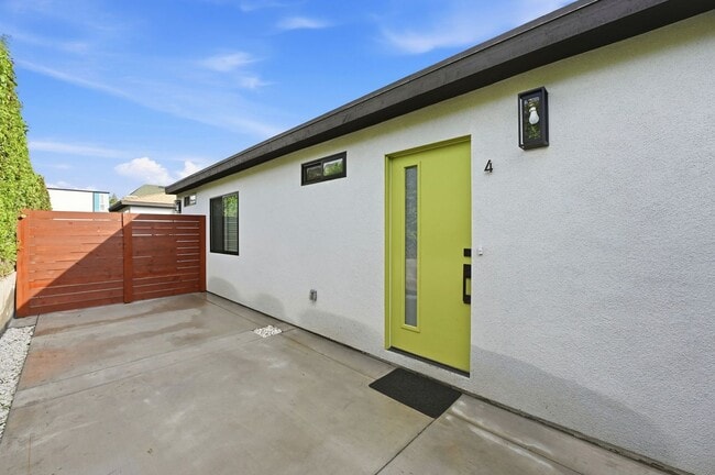 Photo - 2735 Broadway-4 Unit 4