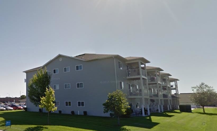Brentwood Apartments - Brentwood Apartments