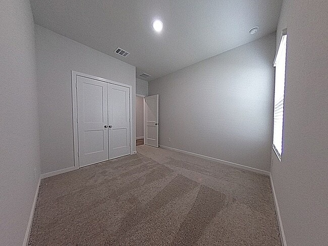 Photo - 523 Shoreview Dr