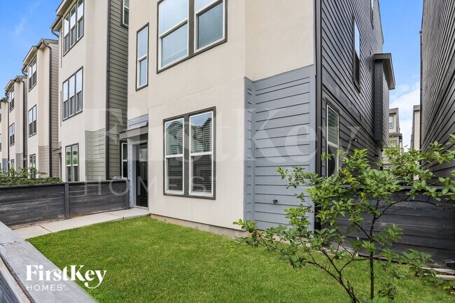 Photo - 18424 Idyllic Aly