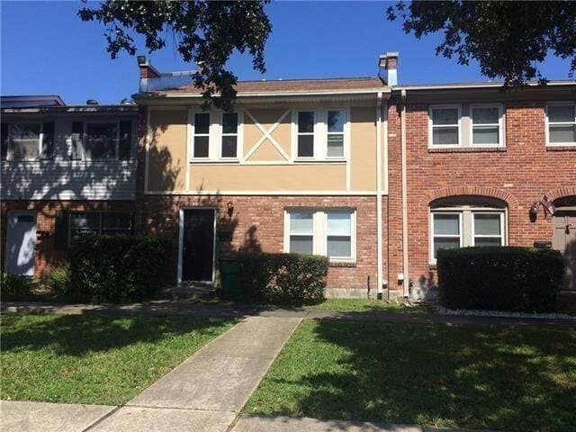 Building Photo - 300 Coral Ave Unit B