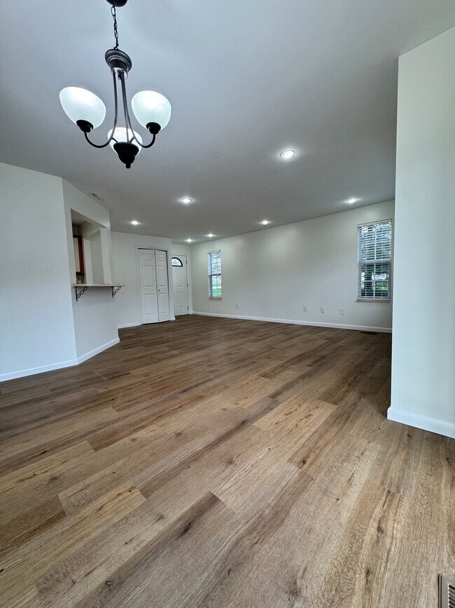 Photo - 249 Brookwood Dr Unit 2