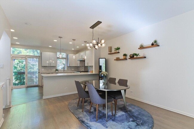 Photo - 2 bedroom in Chicago IL 60614