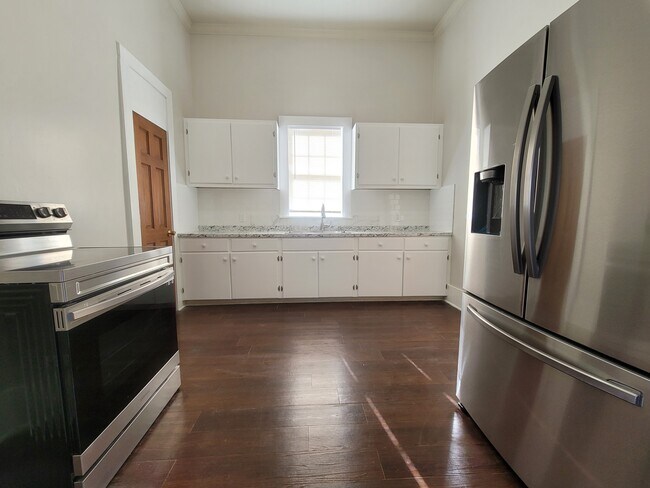 Photo - 2208 Coggin Ave