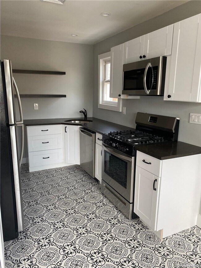 Photo - 122 E Fulton St Unidad upper