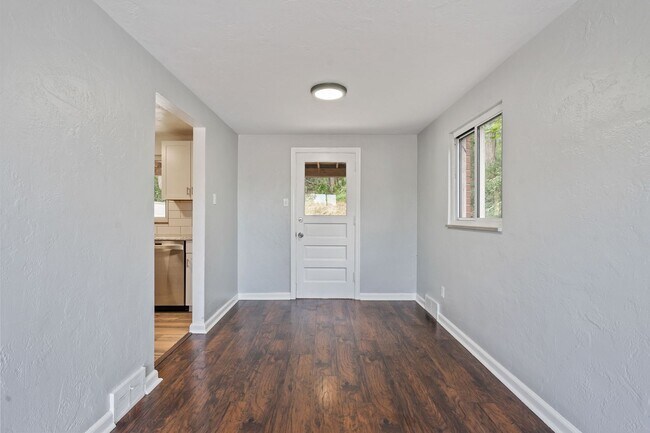 Photo - 446-448-448 Jacobson Dr Unit 446 Jacobson Drive