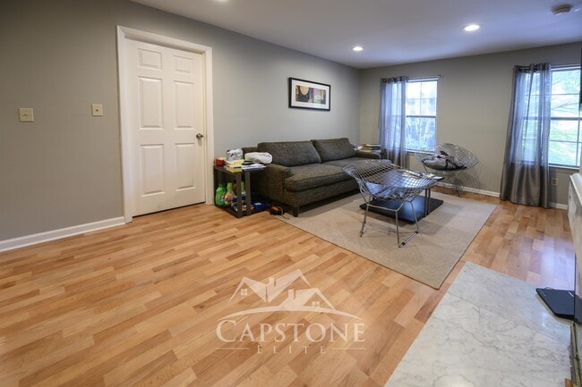 Photo - 44 S Orange Ave Townhome