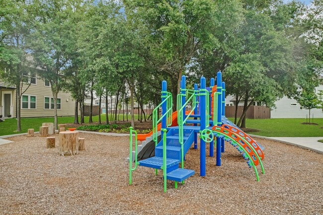 Photo - 5606 Hyde Park Dr