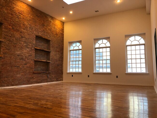 Photo - 35 Edison Place