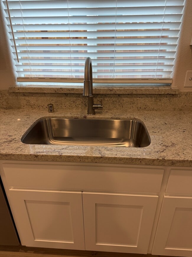 Photo - 2777 Compile Wy