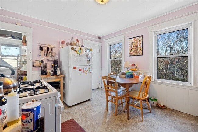 Photo - 361 Washington St Unit 3