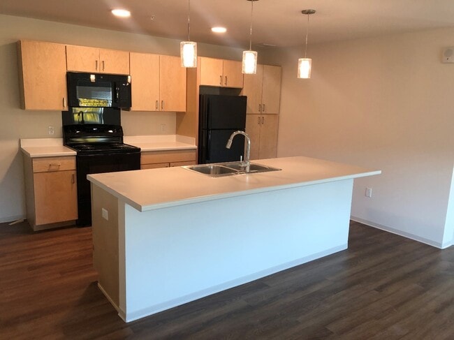 Photo - Pioneer Apartments