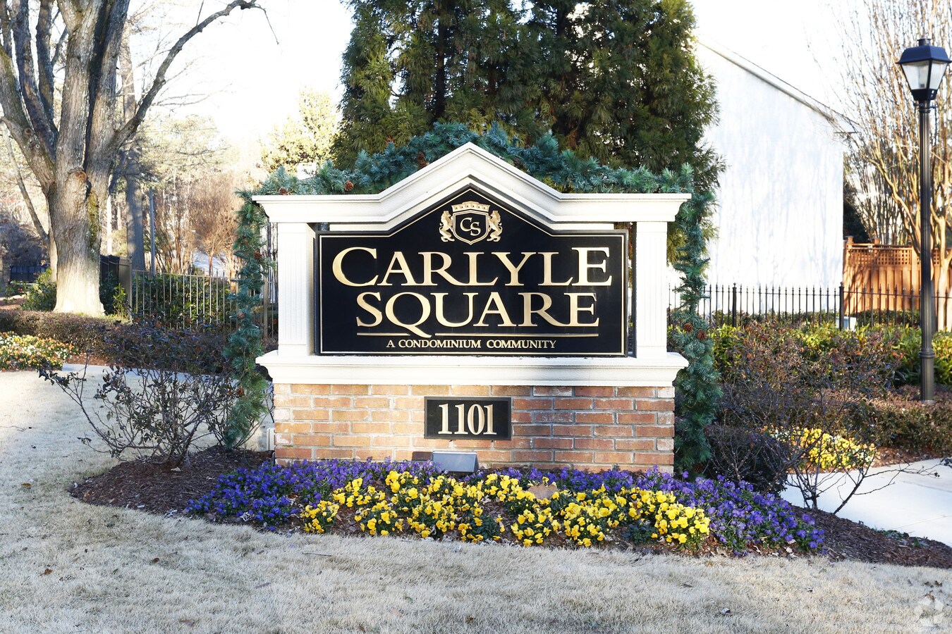 Photo - Carlyle Square