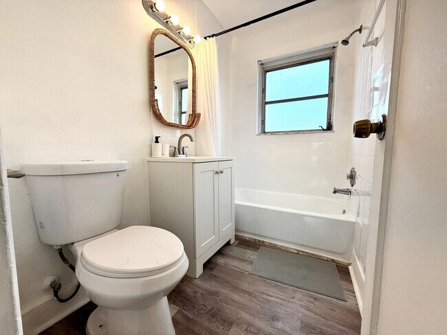 Photo - 3801 S Olive Ave Unidad 3