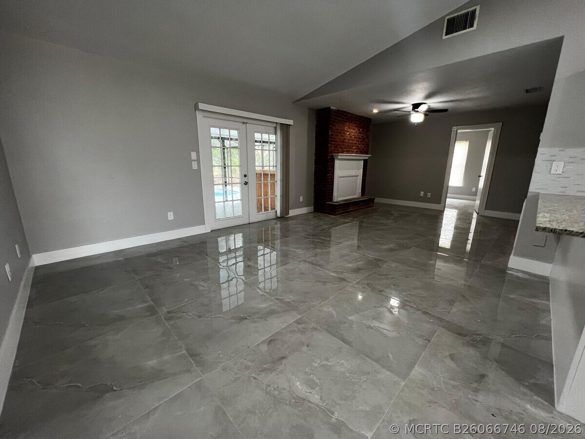 Photo - 1310 SW Bellevue Ave