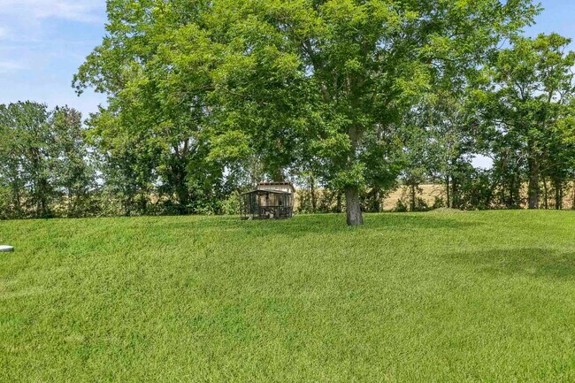 302 Country Rd