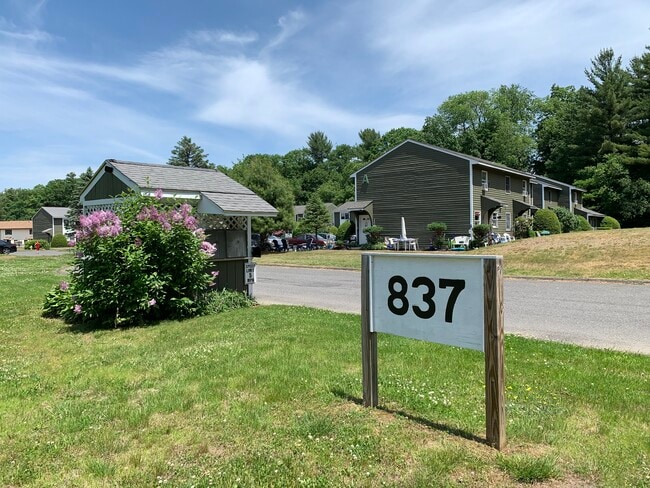Photo - 837 Partridgeville Rd Townhome