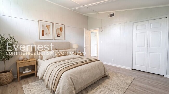 Photo - 508 Landers St