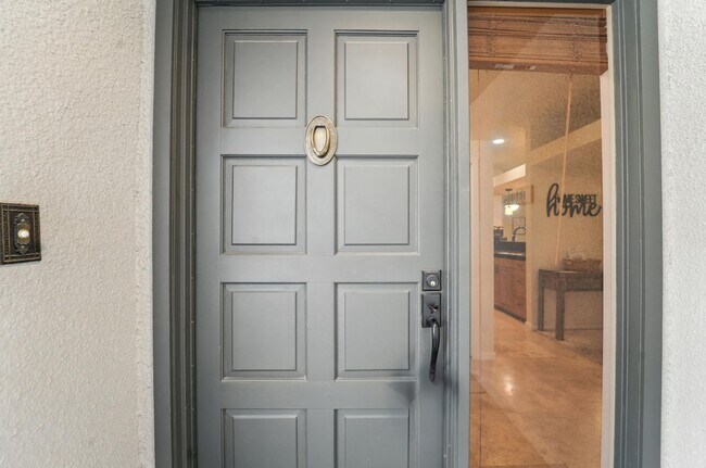 Photo - Beautiful 2-Bed, 2-Bath Condo in Gainey Ra...