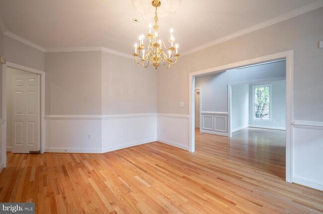 Photo - 119 E Jefferson St