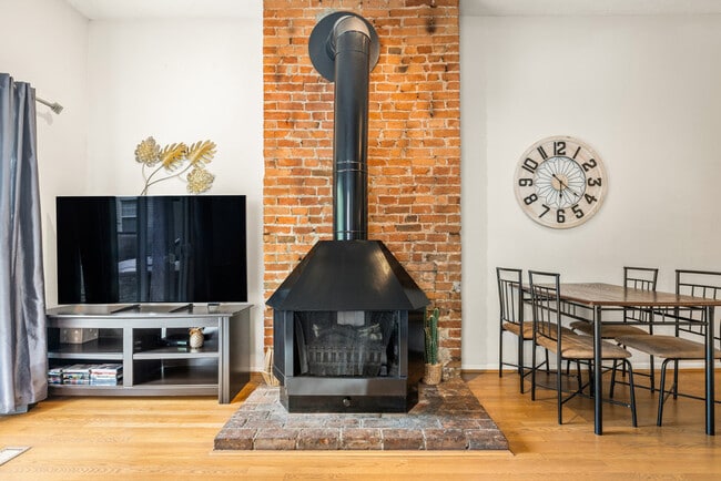 Photo - 962 Pavilion St Unit ID1056061P