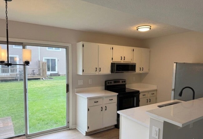 Photo - 5122 Singleton Dr Unit 36C