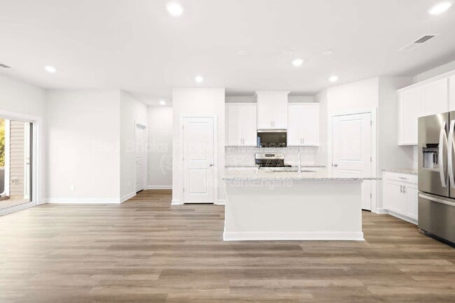 Photo - 5025 Kellaher Pl