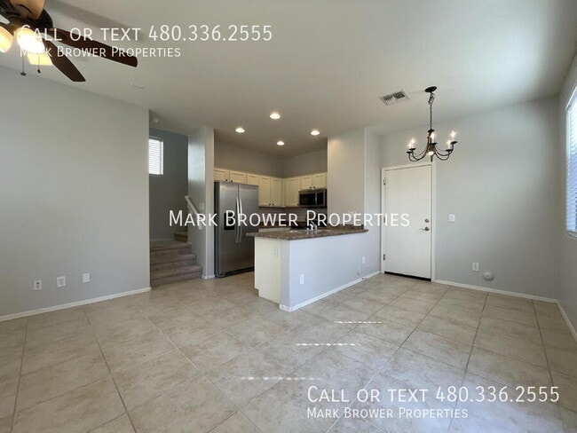 Photo - 451 S Hawes Rd