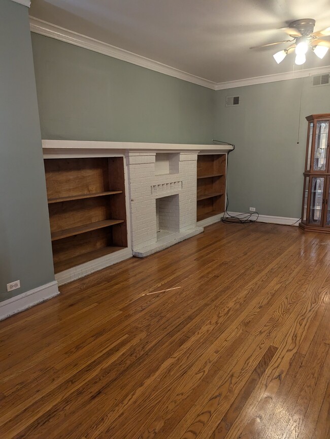 Photo - 1148 N Mayfield Ave Unit Apt. 1