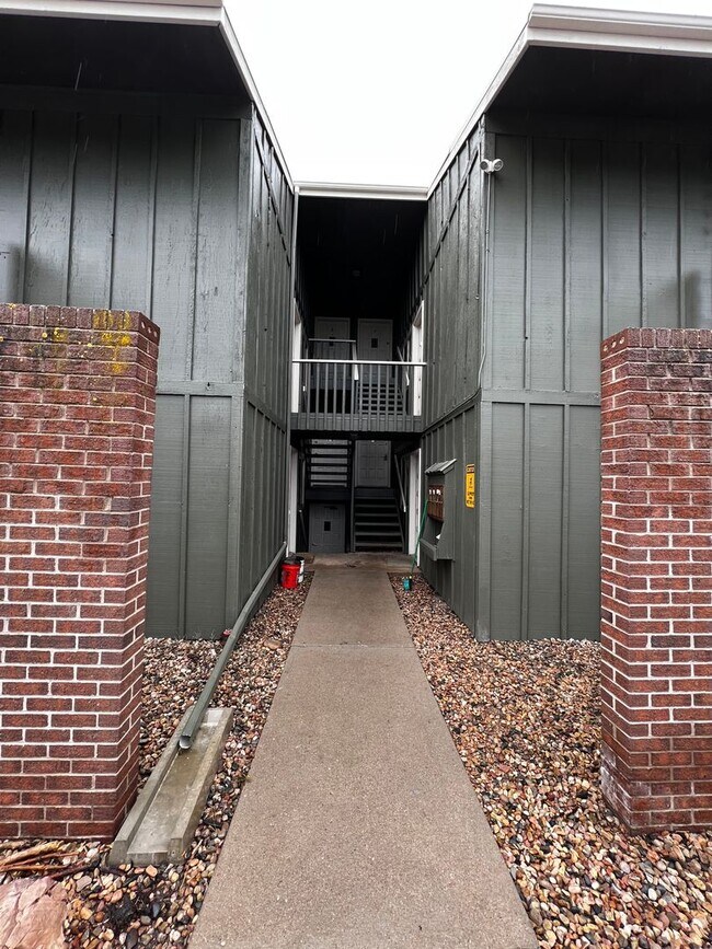 Photo - Dartmouth129 (KC-AM) Unidad 3