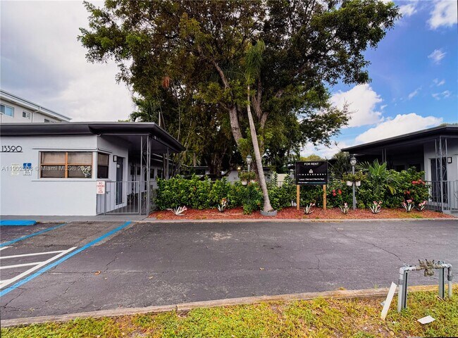 Photo - 13390 NE 6th Ave Unit 11